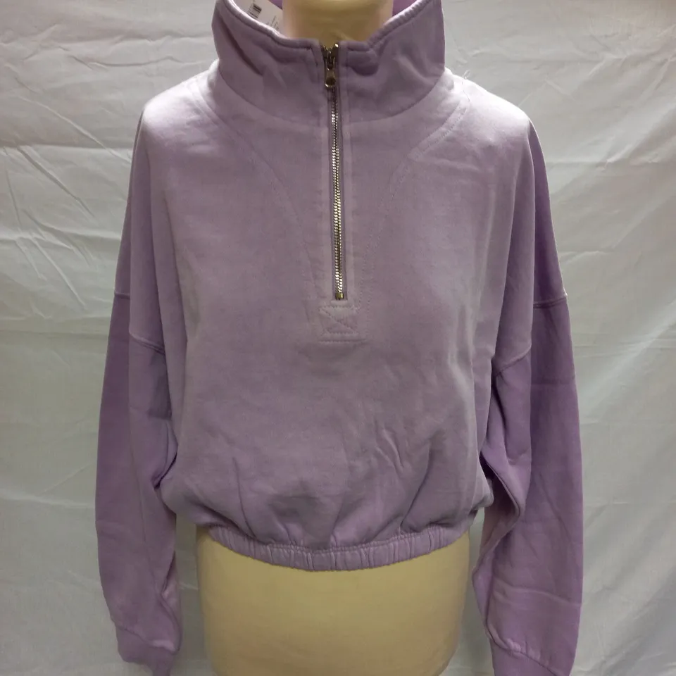 BOX OF APPROX 12 BRAND NEW COTTON:ON PARIS QTR ZIP THROUGH GARMENT - FROSTY LILAC PIGMENT DYE SIZE AUS M