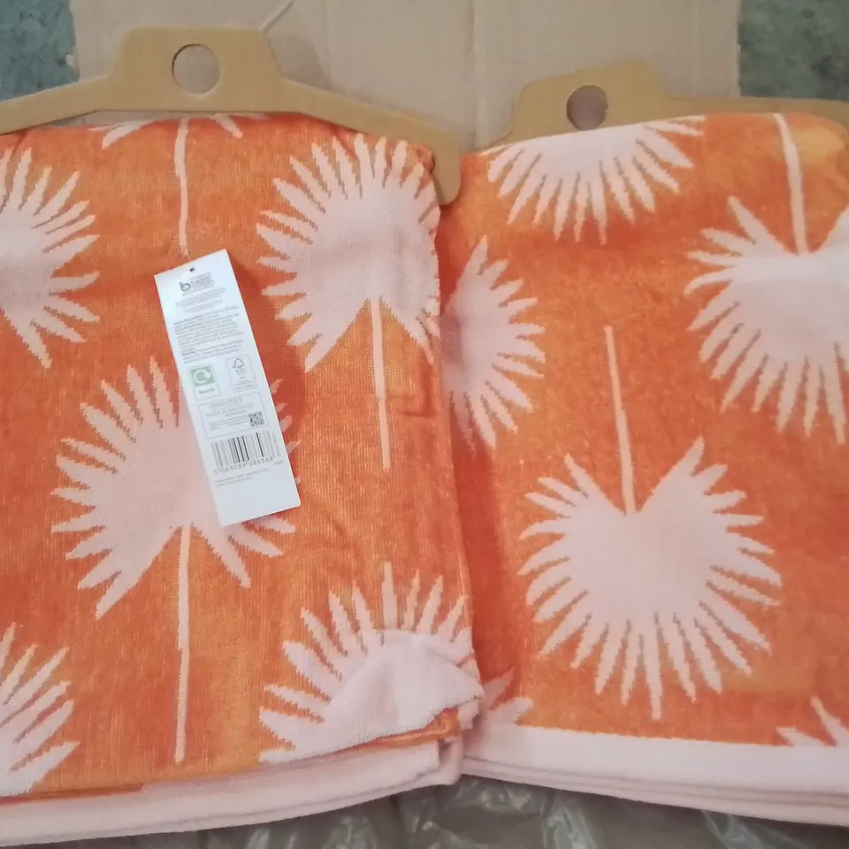 PALLET CONTAINING APPROXIMATELY 38 6-PACK BOXES OF BRAND NEW SUMMER THEMED BEACH TOWELS 