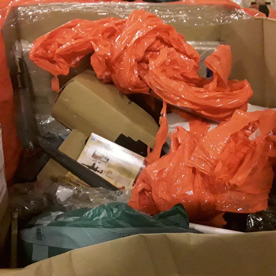 PALLET OF ASSORTED PRODUCTS INCLUDING ROUND BALLOON ARCH STAND, TOILET SEAT,UMBRELLA, TABLE TOP STAND, TOY FOAM DART GUN, SNOW SLEDS