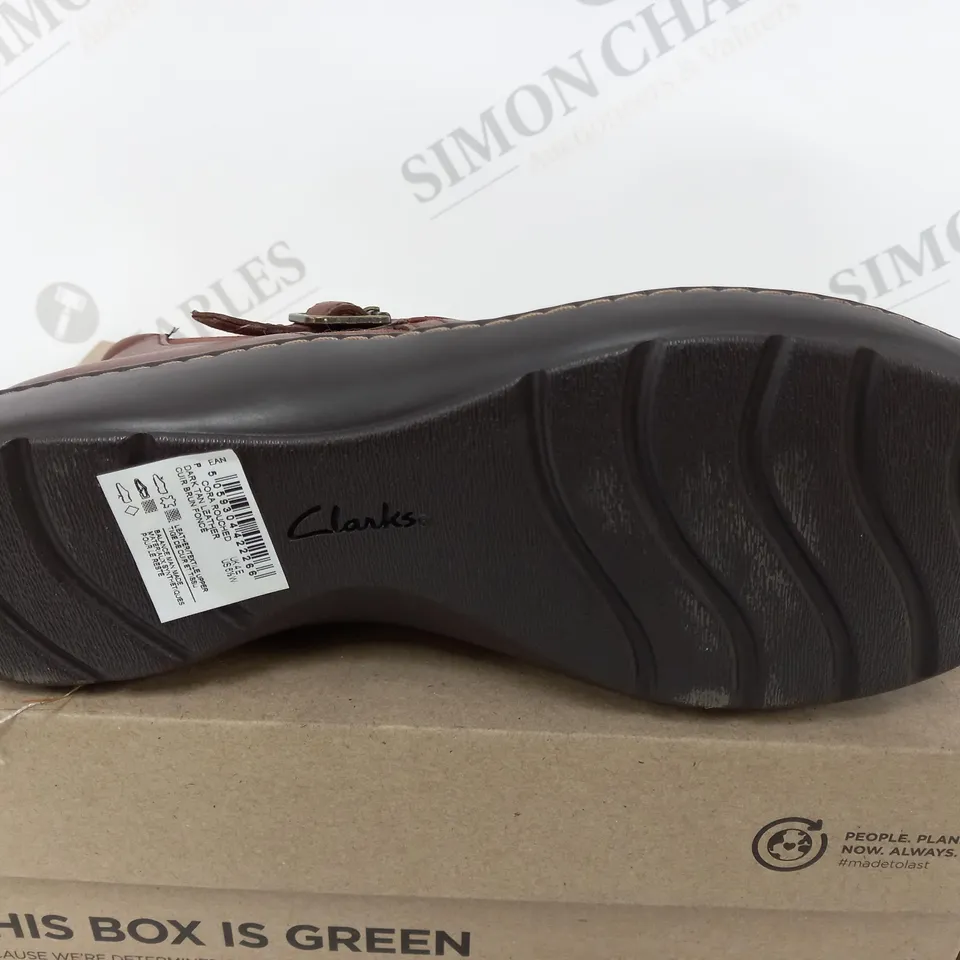 BOXED CLARKS CORA ROUCHED IN DARK TAN LEA - UK 4