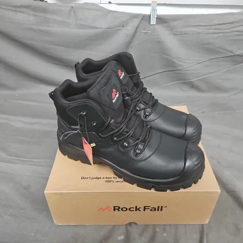 BOXED PAIR OF ROCKFALL RF910 SURGE WATERPROOF ELECTRICAL HAZARD SAFETY BOOTS IN BLACK - UK 14