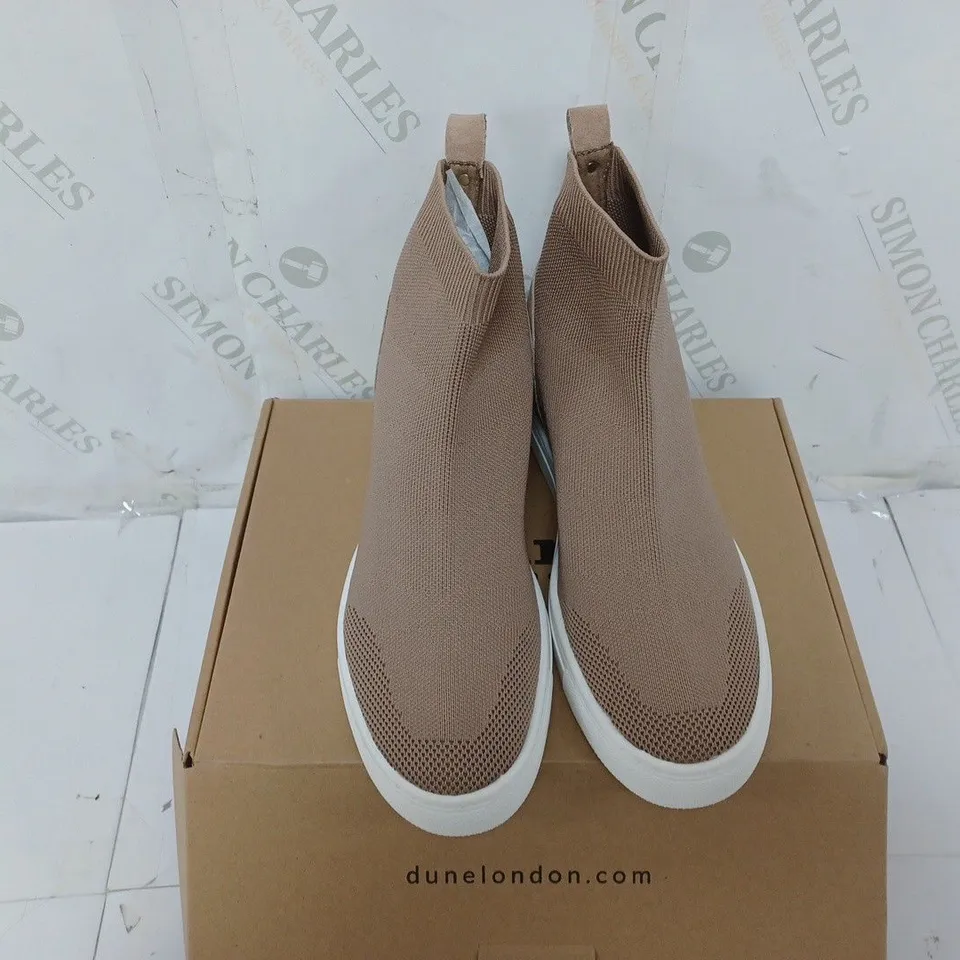 BOXED PAIR OF DUNE EMPOWER HIDDEN WEDGE TRAINERS IN CAMEL SIZE 5