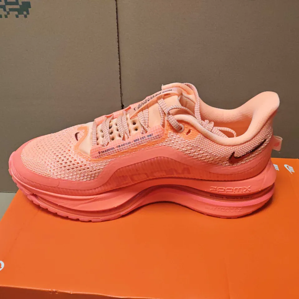 NIKE PEGASUS PREMIUM WOMEN'S RUNNING SHOES – PINK/ORANGE (UK 6.5)