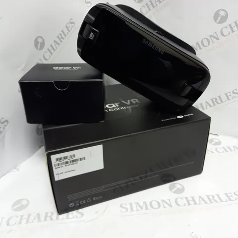 BOXED SAMSUNG GEAR VR WITH CONTROLLER