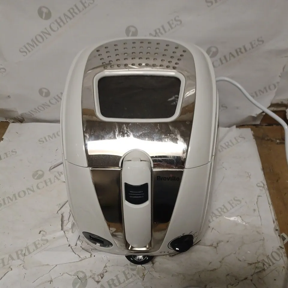 BREVILLE EASY CLEAN DIGITAL FRYER 