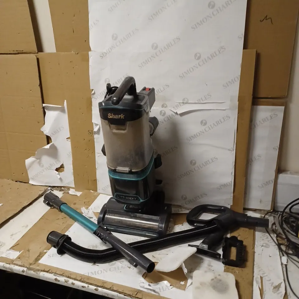 SHARK LIFT AWAY VACUUM 