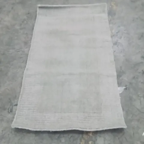 QUALITY DESIGNER AREA RUG - APPROXIMATELY 150X80CM