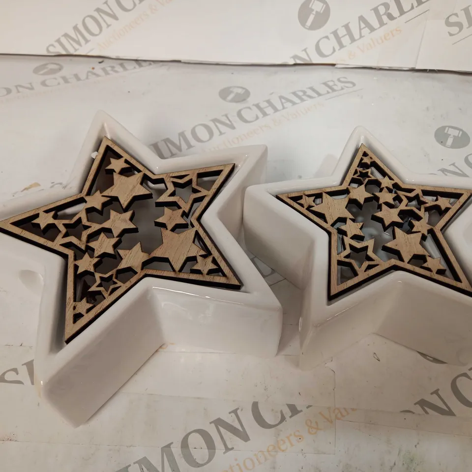 HOME REFLECTIONS SET OF 2 PRE-LIT STARS