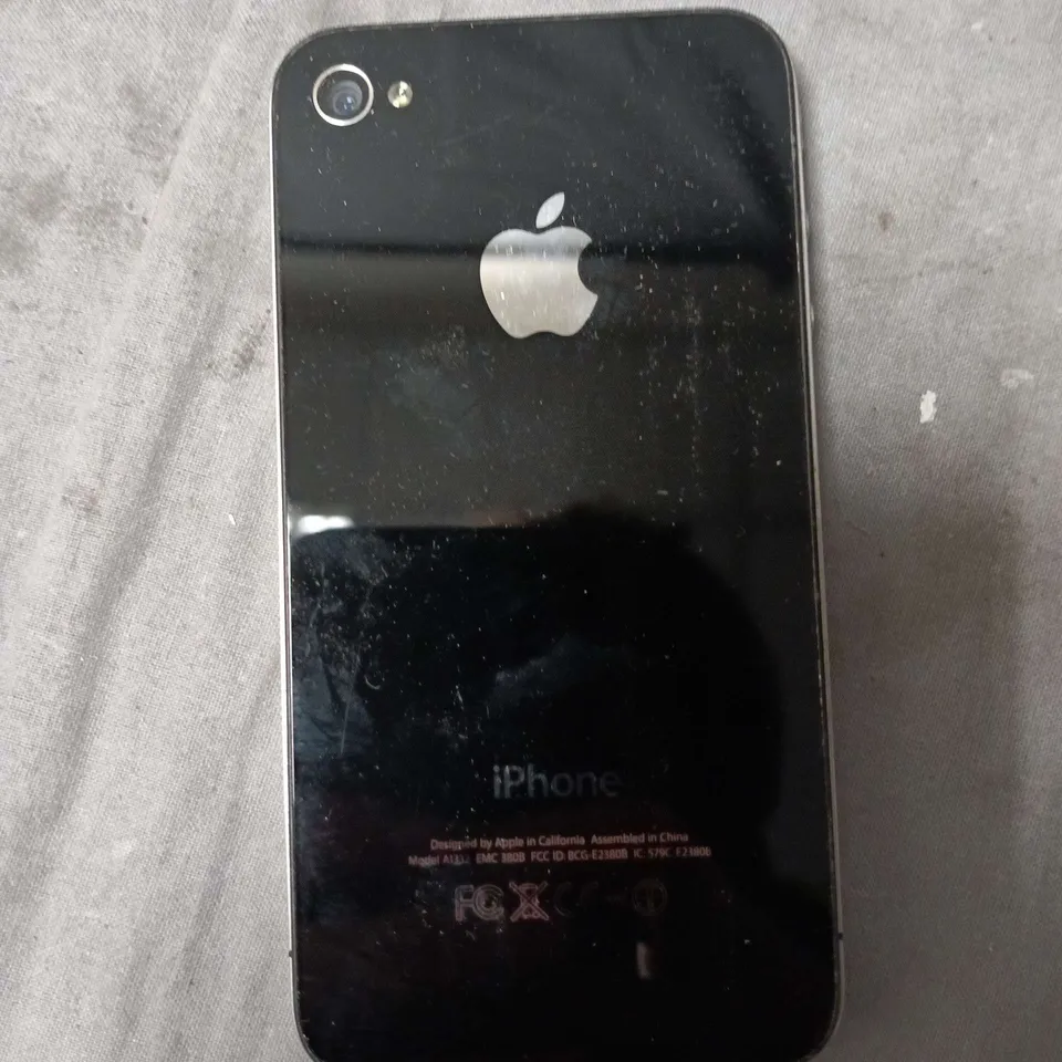 APPLE IPHONE 4 SMARTPHONE 