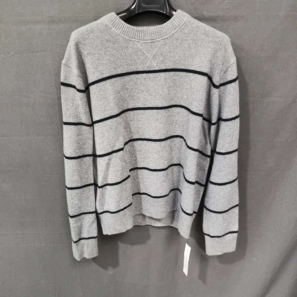 REFORMATION MATEO UNISEX CASHMERE CREW NECK SWEATER – GREY WITH NAVY STRIPES, SIZE S