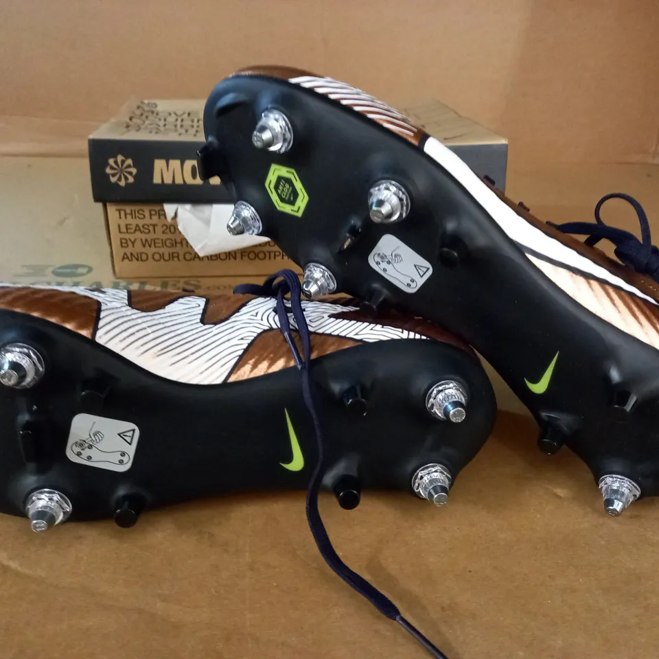 PAIR OF NIKE ZOOM VAPOR 15 ACAD SG-PRO BOOTS IN GOLD - UK 7