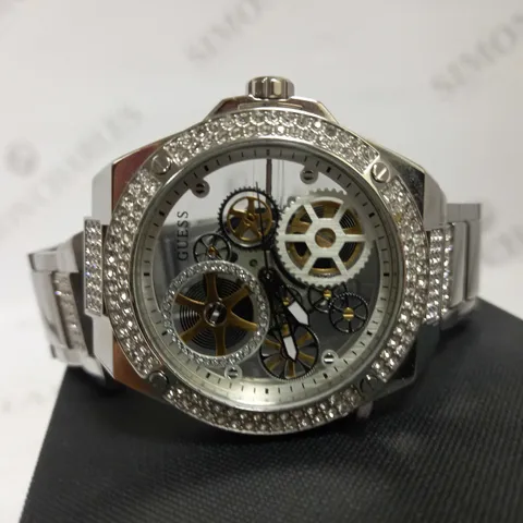 GUESS BIG REVEAL STAINLESS STEEL MENS WATCH