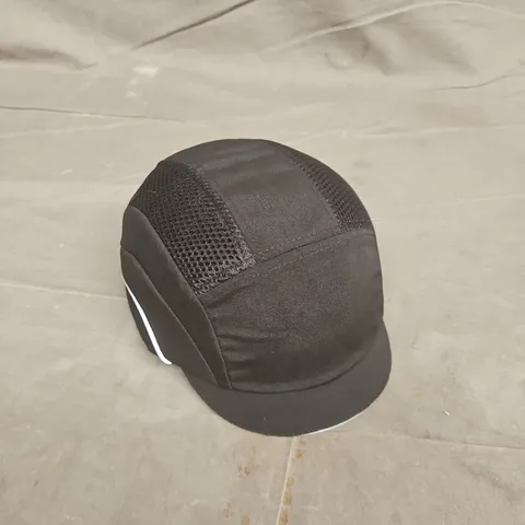 9 JSP MICROPEAK HARDCAPS IN BLACK