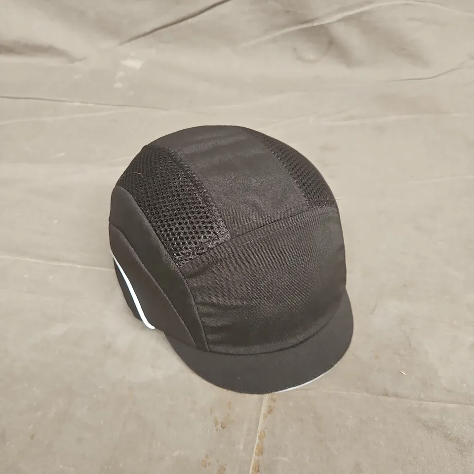 9 JSP MICROPEAK HARDCAPS IN BLACK