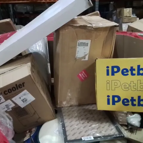 PALLET CONTAINING VARIOUS ASSORTED BOXED HOUSEHOLD ITEMS TO INCLUDE: AIR COOLER, POP UP TENT, IPETBA, AND LOTS MORE UNMARKED BOXED ITEMS