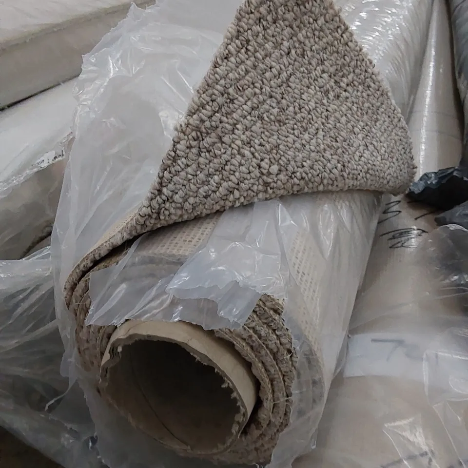 ROLL OF QUALITY MARRAKESH BEIGE CABLE CARPET // SIZE: 4 X 3m