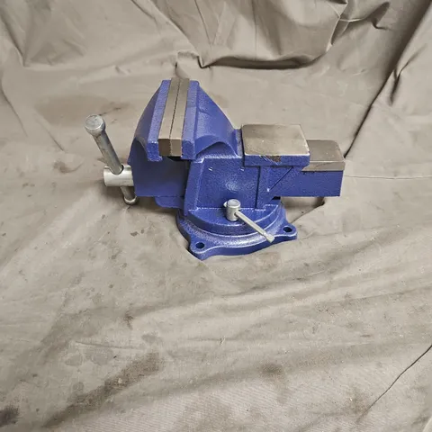 SWIVEL BASE BENCH VISE IN BLUE - COLLECTION ONLY