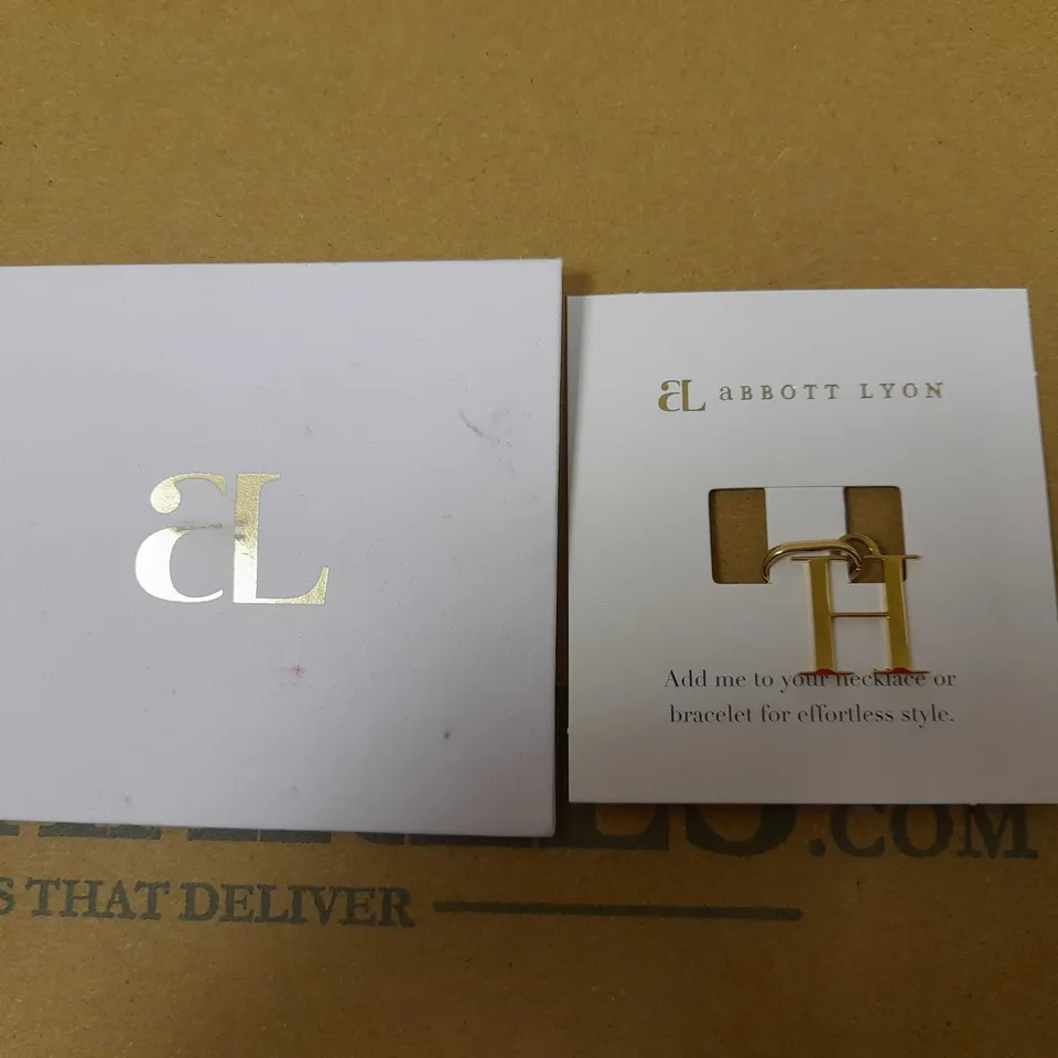 ABBOTT LYON GOLD EFFECT LETTER H PENDANT 