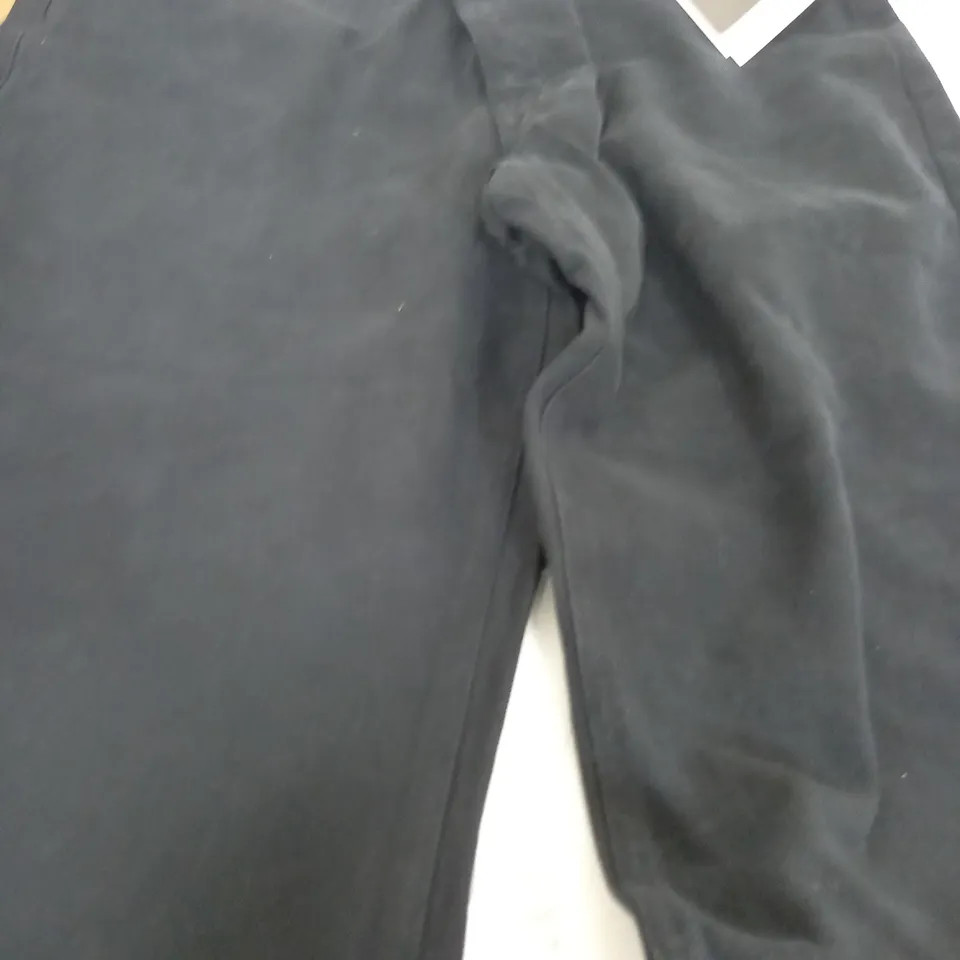 FINISTERRE WOMENS BREAKER GARMENT DYE JEANS IN BLACK - 34W