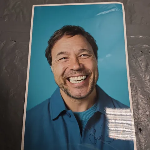 SET OF FIVE STEPHEN GRAHAM SIGNED PHOTOGRAPHY PRINTS – MIXED SET OF FILM/TV POSTERS