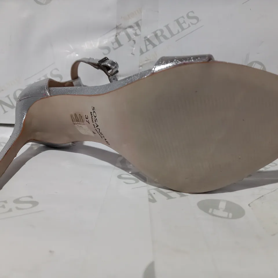 BOXED PAIR OF SOSANDAR HEELS IN SILVER COLOUR UK SIZE 4