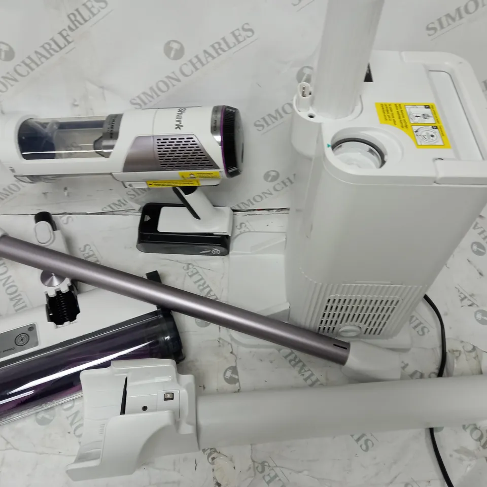 SHARK DETECT PRO 1.3L AUTO EMPTY VACUUM CLEANER IW3510UK