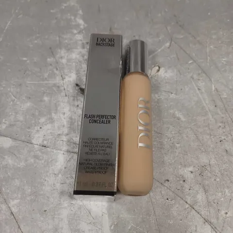 BOXED DIOR BACKSTAGE FLASH PERFECTING CONCEALER IN 2CR 11ML