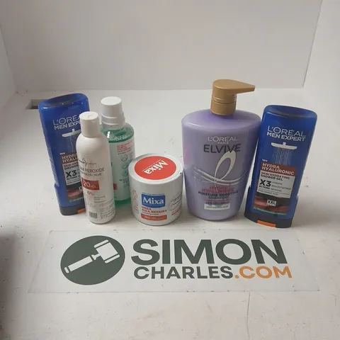 APPROXIMATELY 15 ASSORTED HEALTH & BEAUTY PRODUCTS TO INCLUDE LOREAL ELVIVE SHAMPOO, COLOUR CULTURE CREAM PEROXIDE, LOREAL MEN EXPERT SHOWER GEL, ETC - COLLECTION ONLY