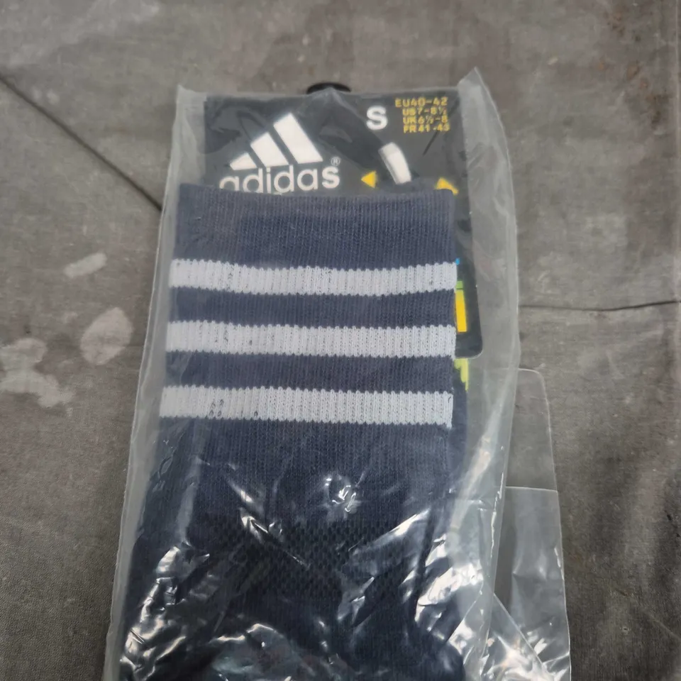 ADIDAS NAVY SOCKS WITH WHITE STRIPES – SIZE S
