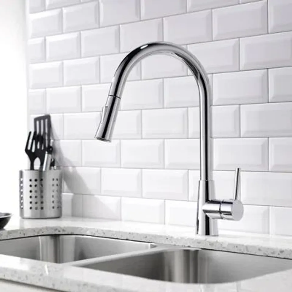 BOXED FREELON PULL OUT SINGLE LEVEL MONOBLOC TAP WITH SPRAY (1 BOX)