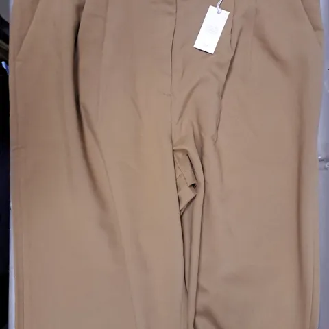 ABERCROMBIE & FITCH ULTRA HIGH RISE WIDE LEG TROUSERS IN SAND SIZE 34R