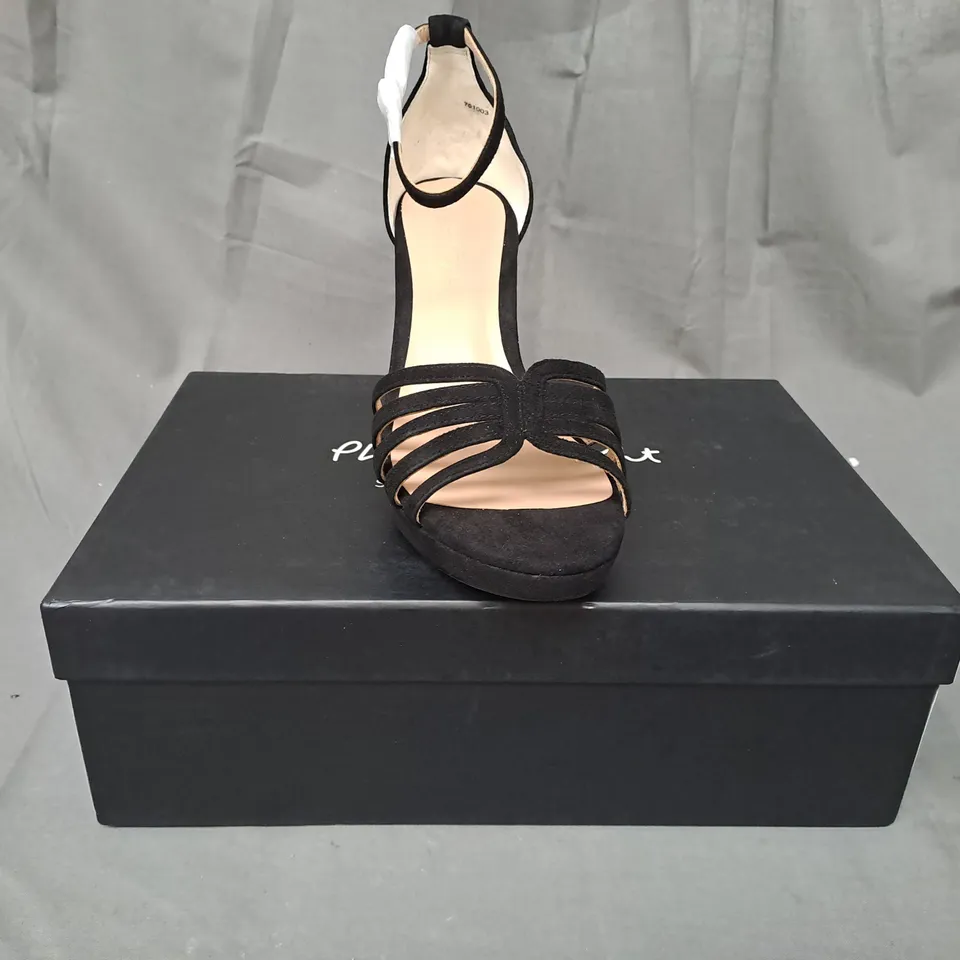 BOXED PAIR OF PHASE EIGHT SUED PLATFORM OPEN TOE BLOCK HEEL SHOES IN BLACK UK SIZE 4