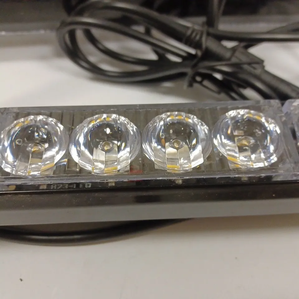 PAIR OF MOUNTABLE LIGHTING STRIPS