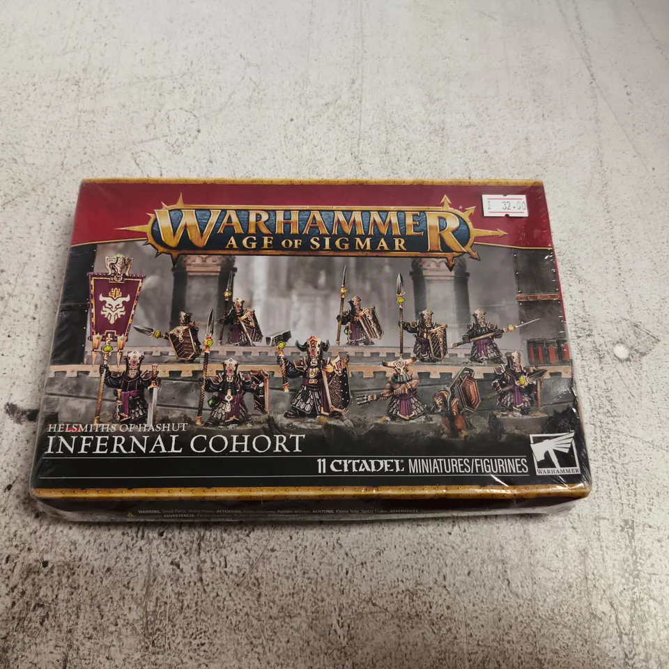 WARHAMMER AGE OF SIGMAR - HELSMITHS OF HASHUT INFERNAL COHORT - 11 CITADEL MINIATURES (BOXED)