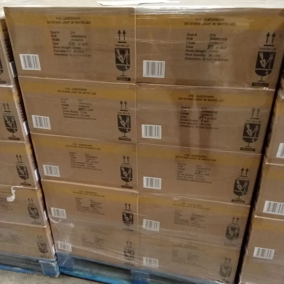 PALLET TO CONTAIN APPROXIMATELY 50 BOXES OF BRAND NEW GARDEN SOLAR STAKE LIGHTS // 36 STAKE LIGHTS PER BOX