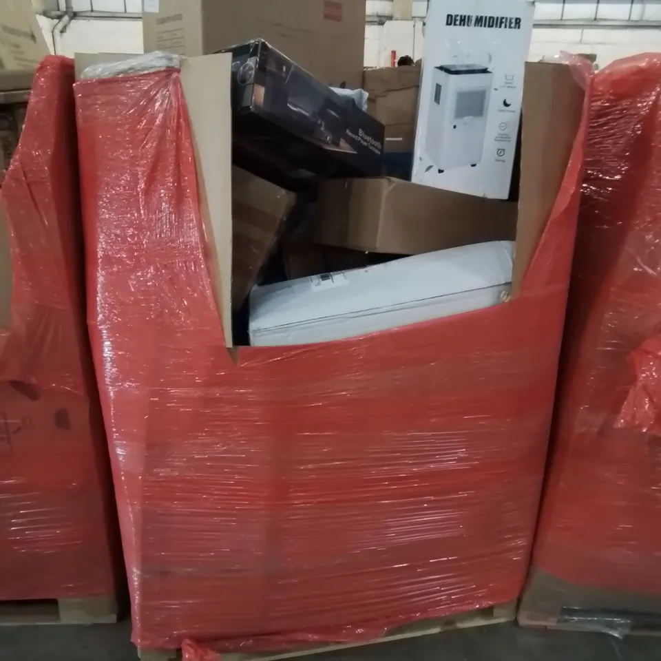 PALLET CONTAINING VARIOUS ASSORTED ITEMS TO INCLUDE: BLUETOOTH RECORD PLAYER TURNTABLE, DEHUMIDIFIER, COOKER HOOD AND LOTS MORE UNMARKED BOXED ITEMS 