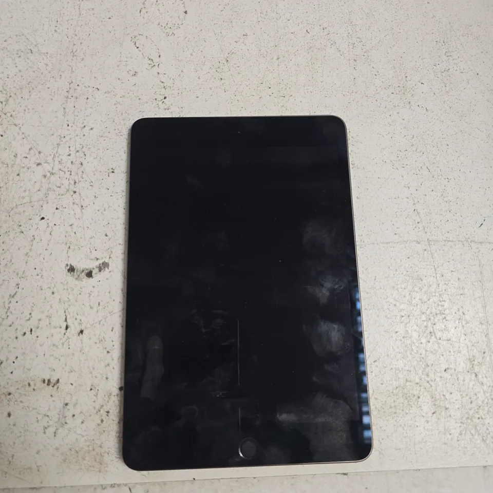 APPLE IPAD TABLET – SPACE GRAY, MODEL A2133