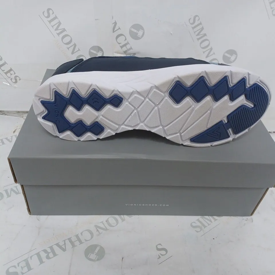 BOXED PAIR OF VIONIC TRAINERS SIZE 6