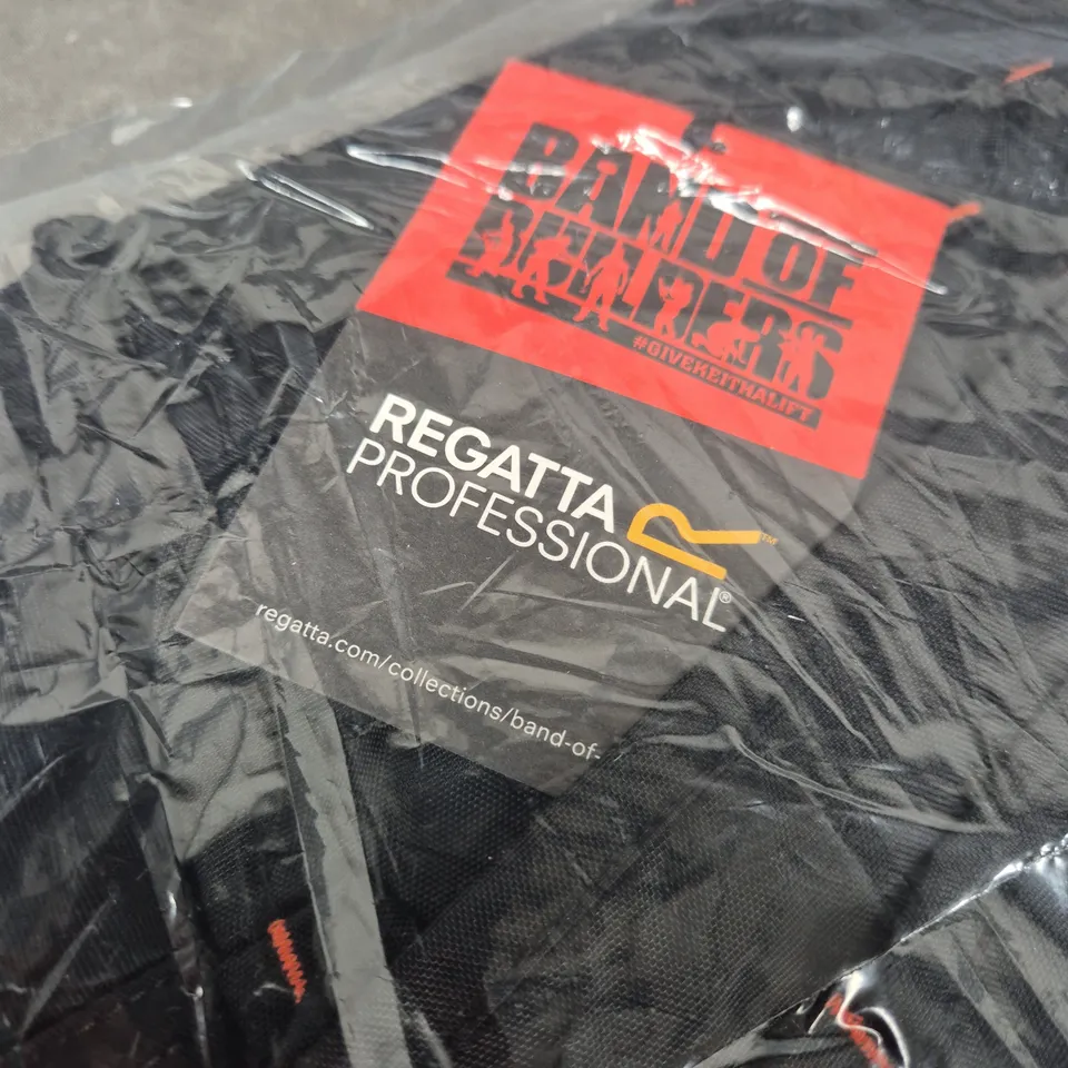 REGATTA PROFESSIONAL BAND OF BROTHERS BOB HOLSTER SHORT – BLACK, UK 30
