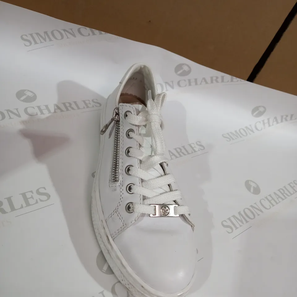 RIEKER WHITE SHOE SIZE 6