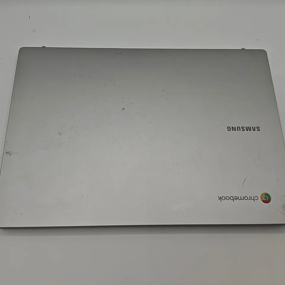 UNBOXED SAMSUNG CHROMEBOOK INTEL CELERON LAPTOP IN SILVER - XE310XDA