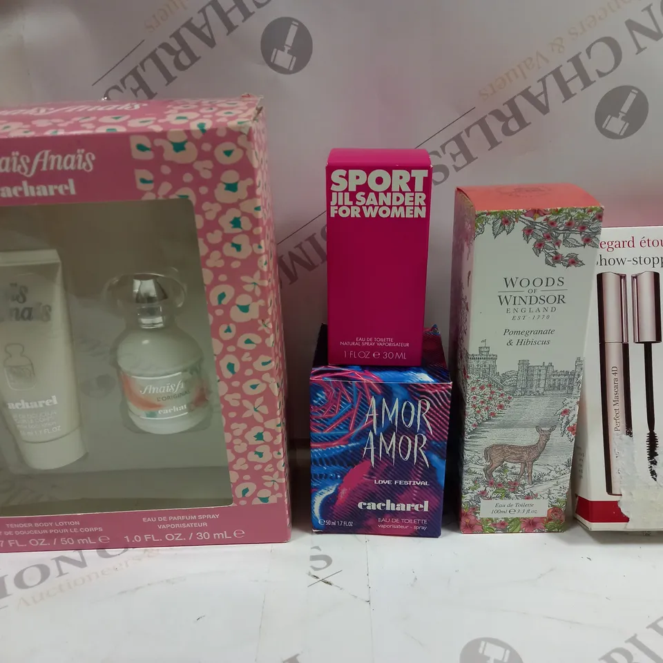 BOX OF APPROXIMATELY 15 ASSORTED FRAGRANCES TO INCLUDE AMOR AMOR CACHAREL, WOODS OF WINDSOR, JIS SANDER SPORT ETC