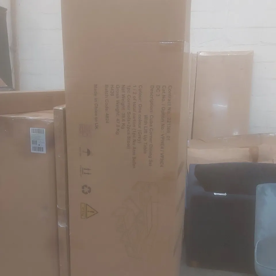 BOXED CUBA CORNER OUTDOOR SOFA SET WITH TWO STOOLS - TABLE MISSING NOT INCLUDED (1 BOX)
