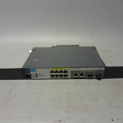 HP 2915-8G POE SWITCH 