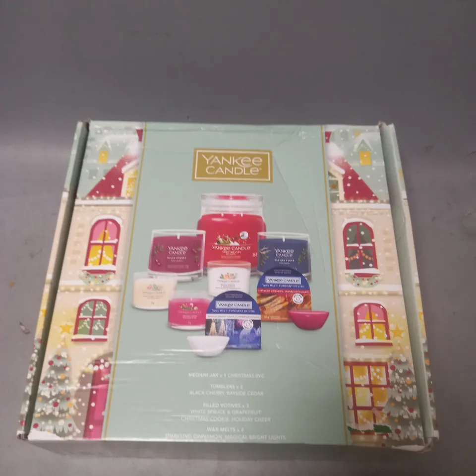 BOXED YANKEE CANDLE CHRISTMAS GIFT BOX