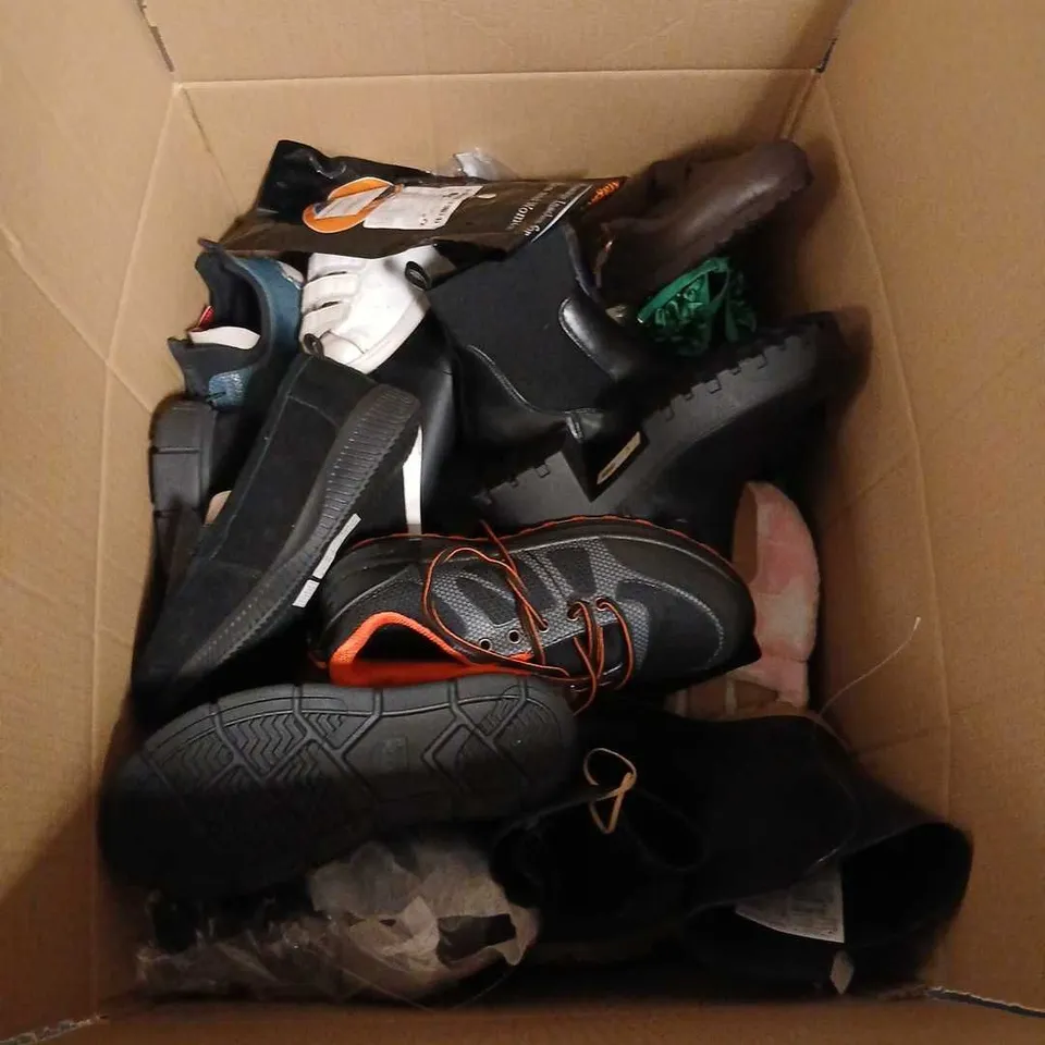 LARGE QUANTITY OF ASSORTED FOOTWEAR