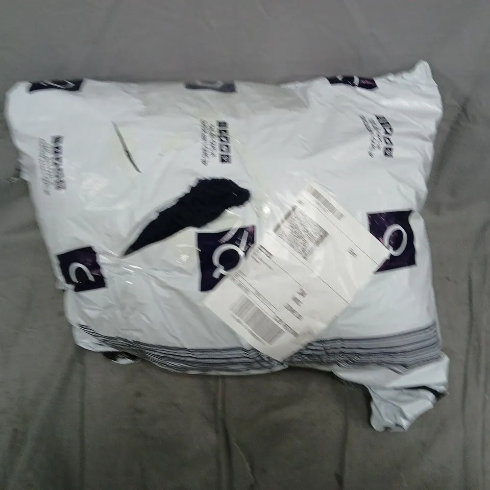 SARA BY SARA DAVIES SNUGGLY SHERPA HEATED THROW WITH 9 HEAT SETTINGS