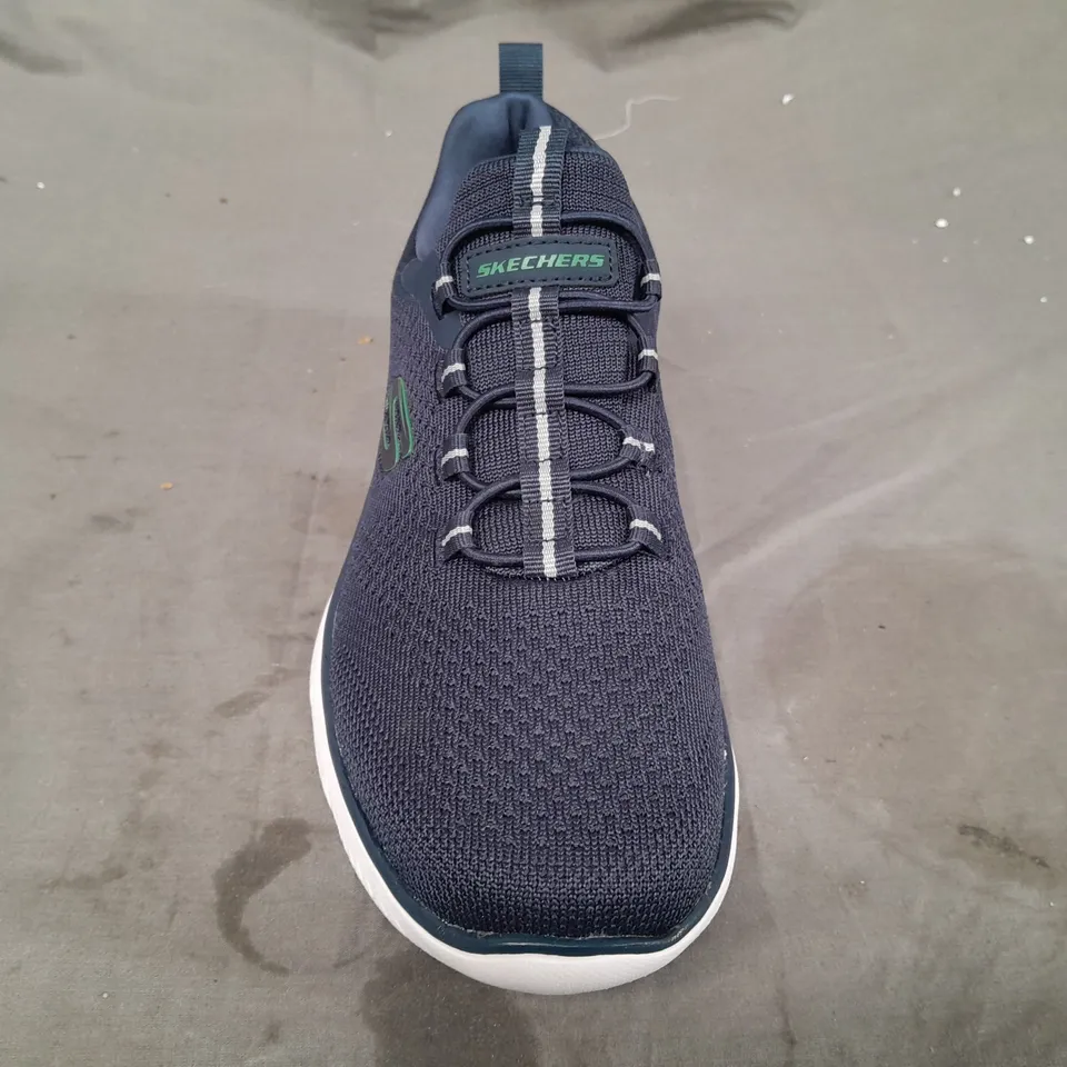 BOXED PAIR OF SKECHERS SUMMITS SLIP-IN TRAINERS IN NAVY UK SIZE 8