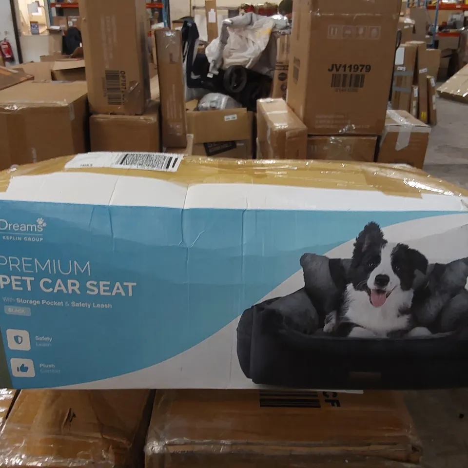 BOXED FURDREAMS PREMIUM PET CAR SEAT