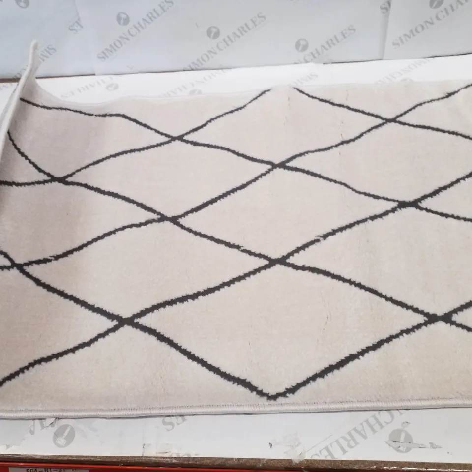 BRAND NEW PACO HOME HARAL 786 RUG IN WHITE - 60×100CM